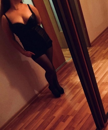 Я обладаю неземной красотой и неповторимым талантом доставлять истинное наслаждение. Внимательная к каждой детали, я создам для тебя незабываемую атмосферу страсти и релаксации. Мои услуги включают все, что ты мечтаешь увидеть в своих фантазиях. 💋🔥
Познай настоящее наслаждение в объятиях соблазнительной госпожи из Москвы. Отзывы моих довольных клиентов говорят обо всем. Фотографии настоящие, без обработки. Живя в Москве, я смогла получить уникальные навыки и опыт, которые превратят твою встречу со мной в незабываемое и умопомрачительное путешествие по миру наслаждения. 🌟💫
✨ Захватывающая индивидуалка сделает твои фантазии реальностью. Я сияю ярче самой яркой звезды и способна удовлетворить самые изысканные вкусы. Мои услуги разнообразны и включают все, что ты только можешь себе представить. В Москве я нашла свое истинное призвание и стала неповторимой эксперткой в сфере наслаждения. Те, кто решился войти в мою атмосферу, оценил мою умелую работу и харизму. Настоящие фото и море положительных эмоций гарантированы. 💋🔥 11457, 35 лет