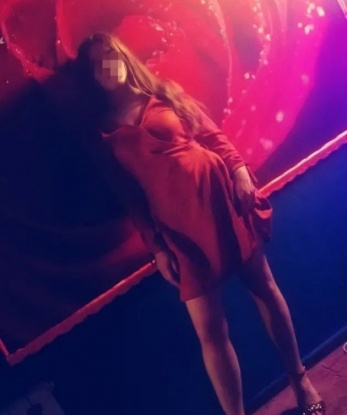 Жаркие ласки, страстные поцелуи, игры с огнем - всё это доступно прямо сейчас! 6942, 21 год